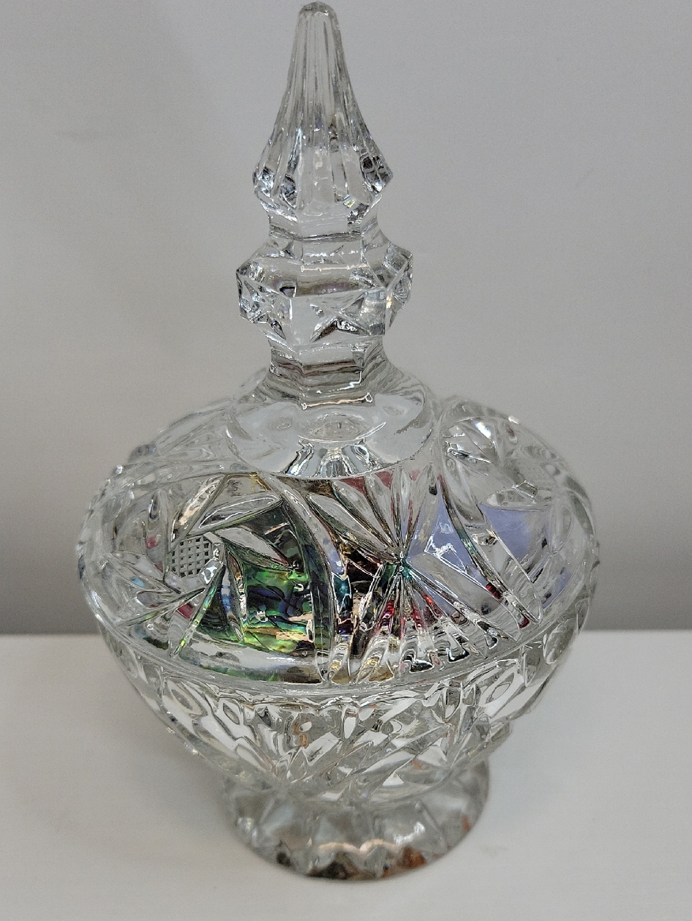 Cut Crystal Trinketbox with Lid Filled With Earrings - Picture 3 of 3